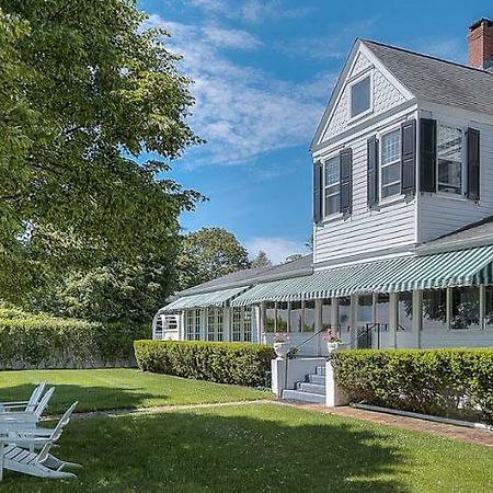 Harbor Knoll Bed And Breakfast Greenport Exterior photo